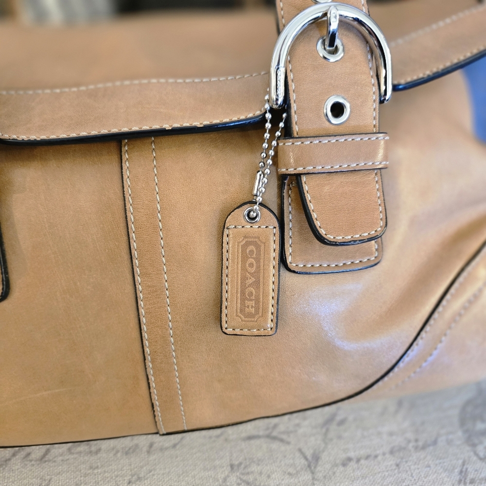 Vintage (2005) Coach Hampton SoHo Leather Bag Style 9636 - Picture 3 of 15